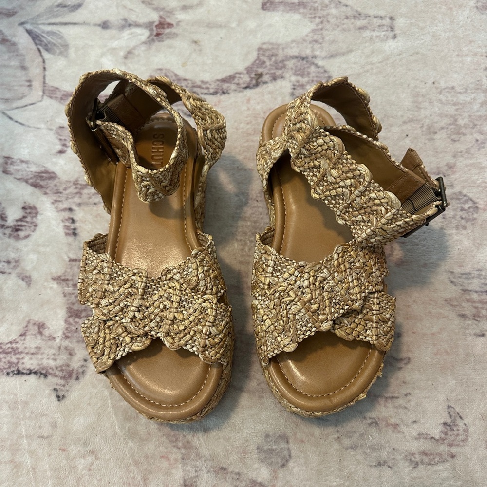 NWT Schutz Platform Sandals